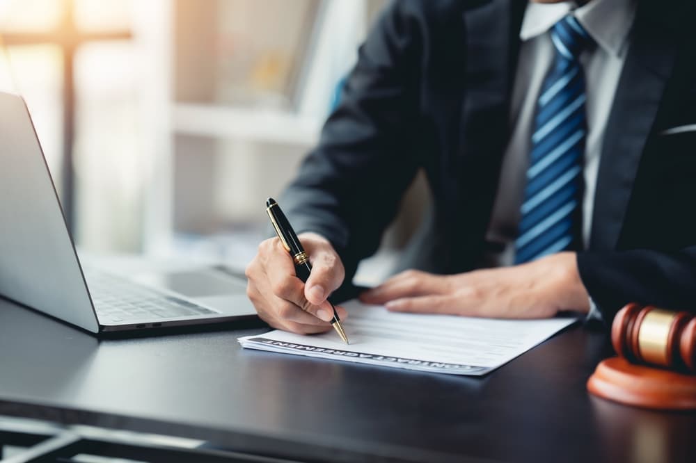 The Legal Execution Department schedules an appointment with a customer to finalize a debt settlement through the signing of a mediation agreement.