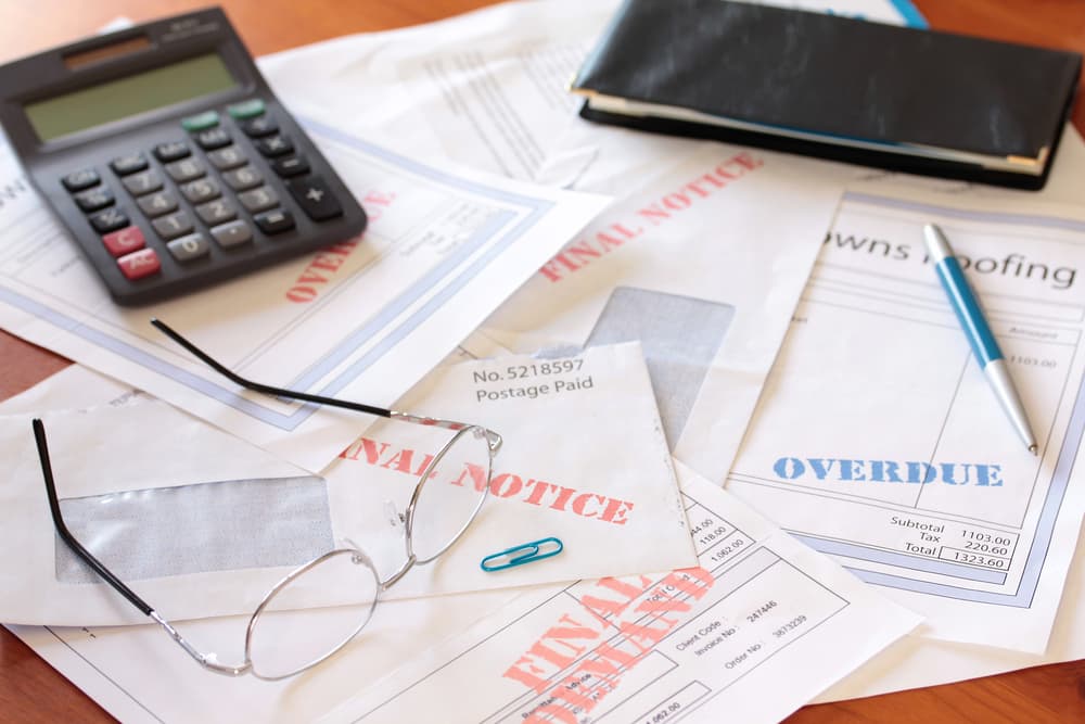 Unpaid Debts with Late Payments Will Harm Your Credit Report